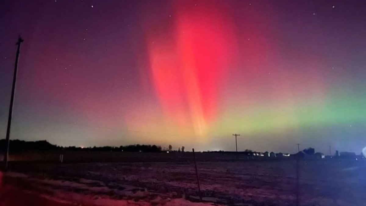Taken by a few followers, Brittany Westerfield and Tim Elser on the evening of November 11th and uploaded on Harrison Happenings.